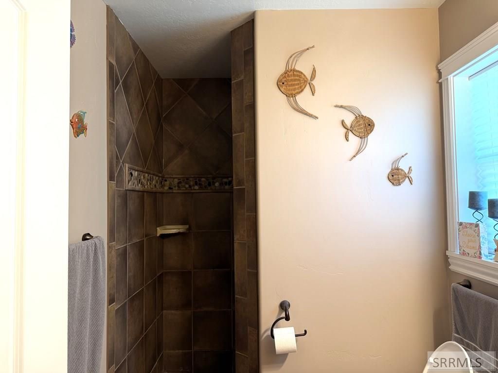 Image 21 of property listing at 586 Gwen Loop, Blackfoot, ID 83221