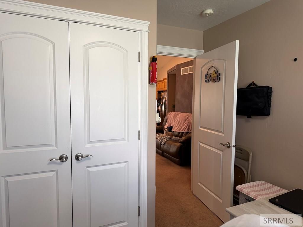 Image 22 of property listing at 586 Gwen Loop, Blackfoot, ID 83221