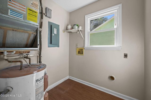 1514 Tramway Court, Midway Park, NC 28544