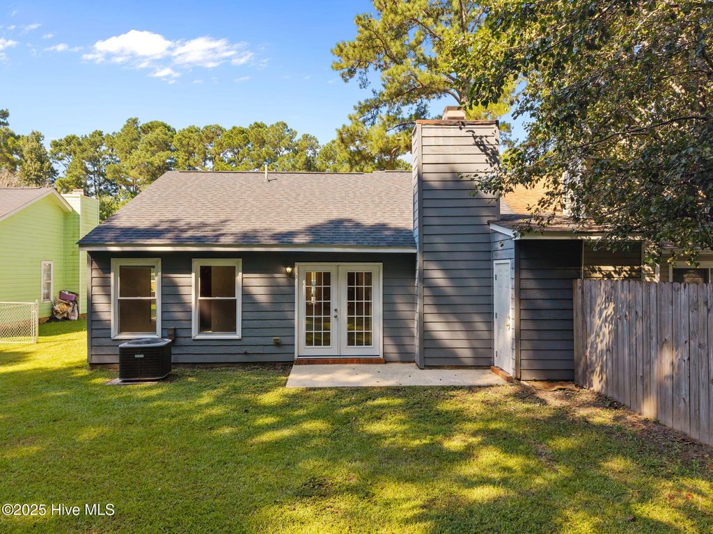 1514 Tramway Court, Midway Park, NC 28544