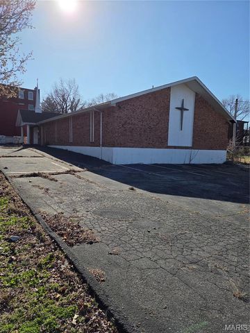 1906 Chippewa Street, St Louis, MO 63118