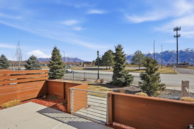 2214 N 450 W, Layton, UT 84041