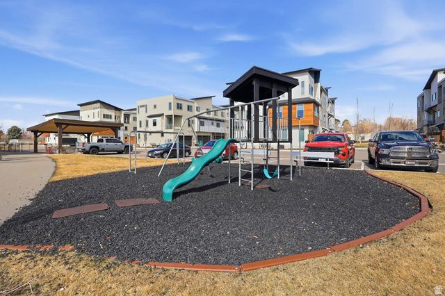 2214 N 450 W, Layton, UT 84041