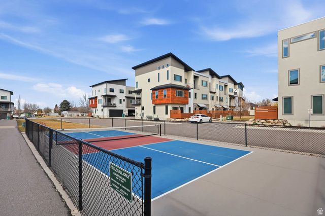 2214 N 450 W, Layton, UT 84041