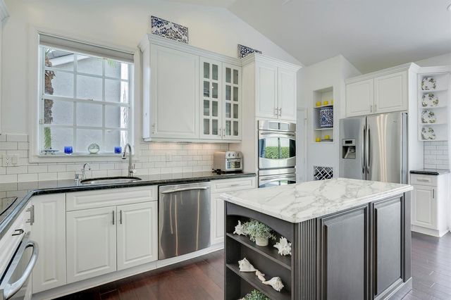 13810 Cross Pointe Court, West Palm Beach, FL 33418