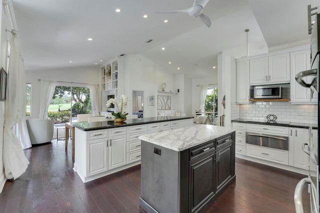 13810 Cross Pointe Court, West Palm Beach, FL 33418