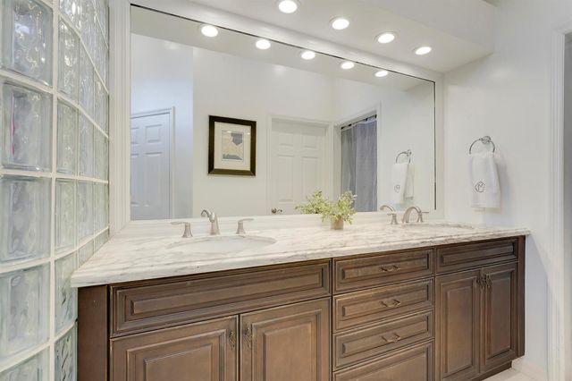 13810 Cross Pointe Court, West Palm Beach, FL 33418