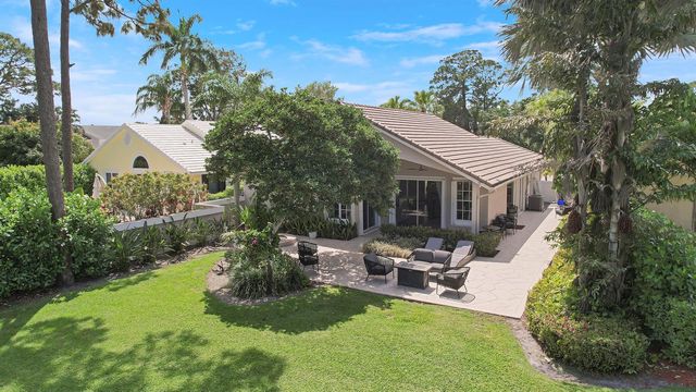 13810 Cross Pointe Court, West Palm Beach, FL 33418