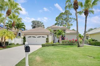 13810 Cross Pointe Court, West Palm Beach, FL 33418