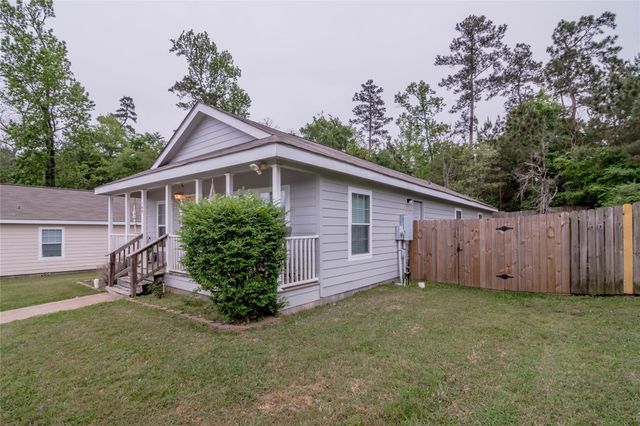 160 Varsity Drive, Huntsville, TX 77340