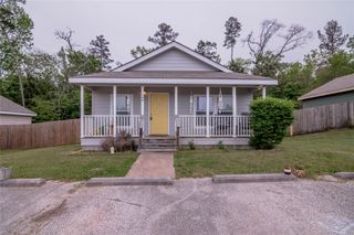 160 Varsity Drive, Huntsville, TX 77340