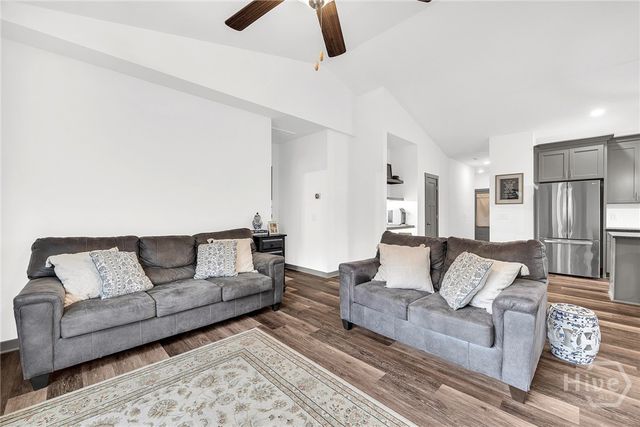 153 N Point Circle, Hartwell, GA 30643