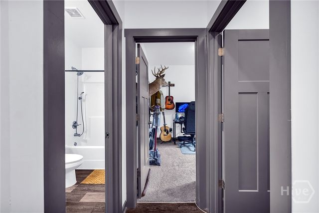 153 N Point Circle, Hartwell, GA 30643