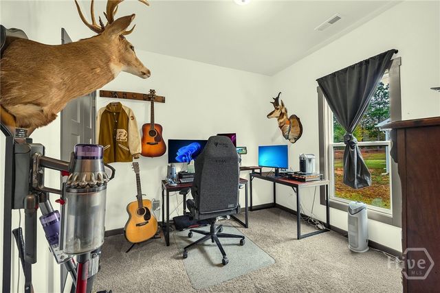 153 N Point Circle, Hartwell, GA 30643