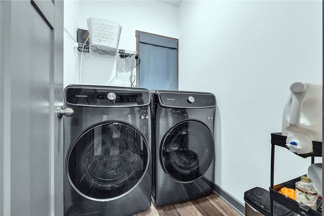 153 N Point Circle, Hartwell, GA 30643