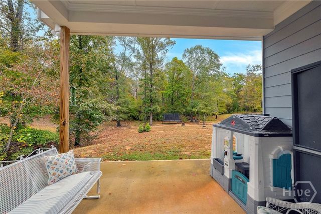 153 N Point Circle, Hartwell, GA 30643