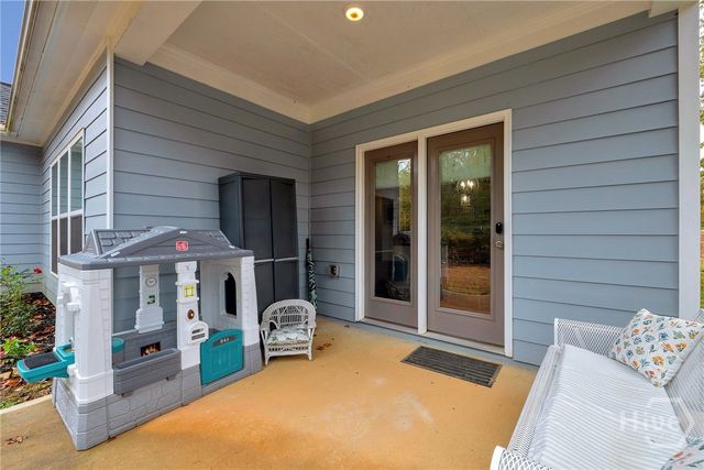 153 N Point Circle, Hartwell, GA 30643