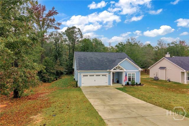 153 N Point Circle, Hartwell, GA 30643