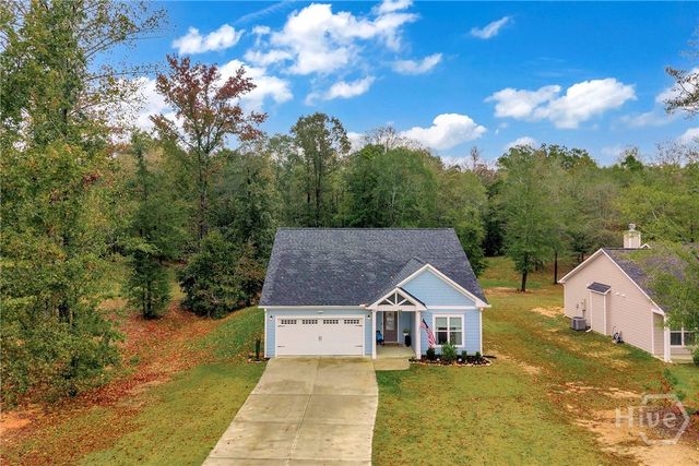 153 N Point Circle, Hartwell, GA 30643