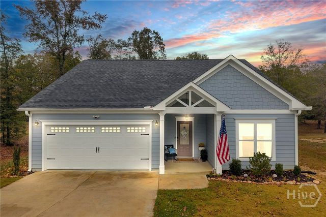 153 N Point Circle, Hartwell, GA 30643