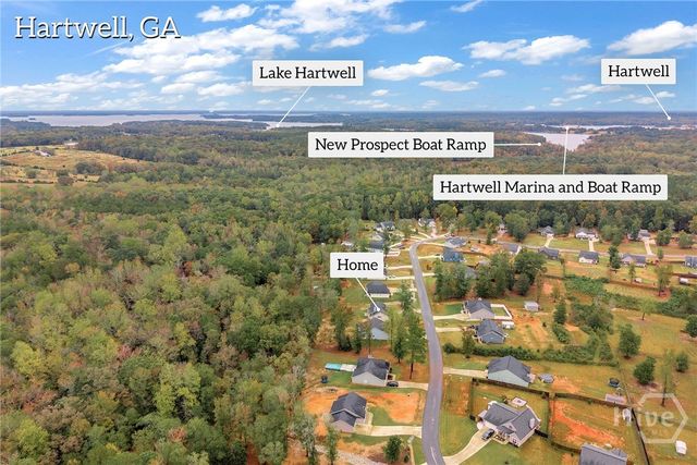 153 N Point Circle, Hartwell, GA 30643