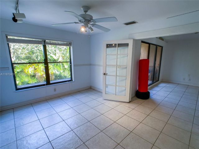 956 Mockingbird Ln 500, Plantation, FL 33324