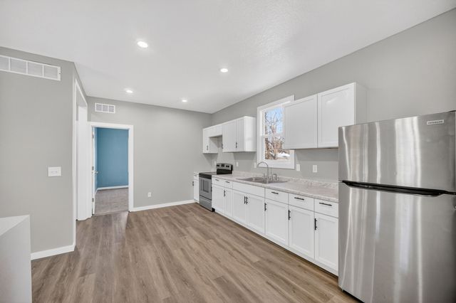 2024 Capitol Avenue, Des Moines, IA 50317