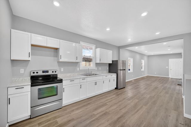 2024 Capitol Avenue, Des Moines, IA 50317