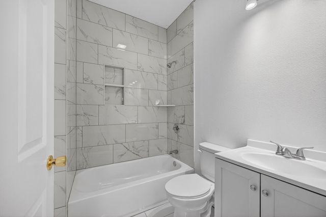 2024 Capitol Avenue, Des Moines, IA 50317