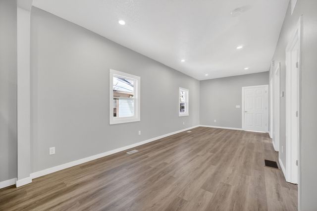 2024 Capitol Avenue, Des Moines, IA 50317