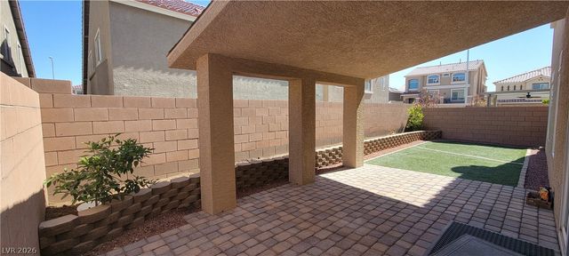 5862 West Haleh Avenue, Las Vegas, NV 89141