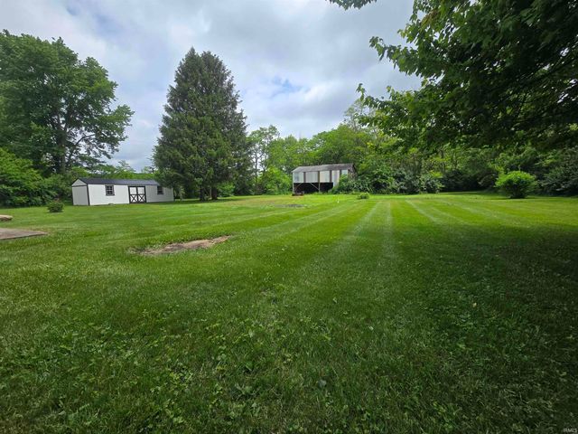 6302 Goshen Road, Fort Wayne, IN 46818