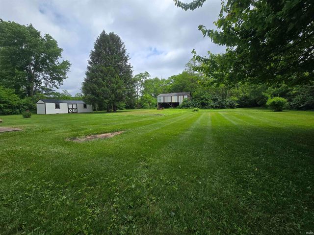 6302 Goshen Road, Fort Wayne, IN 46818