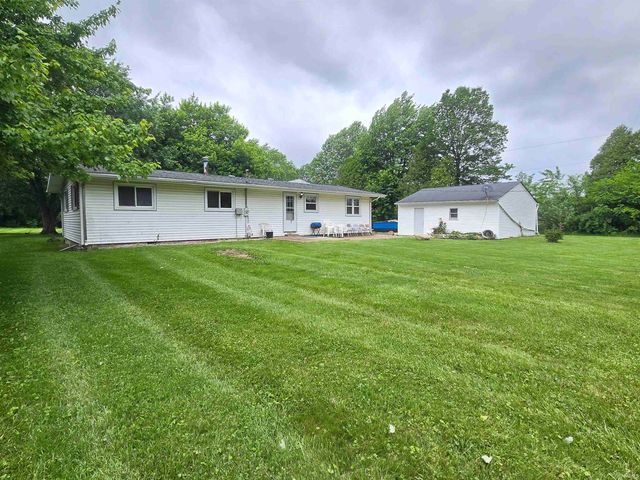 6302 Goshen Road, Fort Wayne, IN 46818