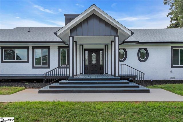 305 Waters Road, Taylors, SC 29687