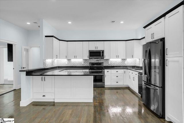 305 Waters Road, Taylors, SC 29687