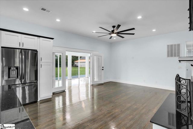 305 Waters Road, Taylors, SC 29687