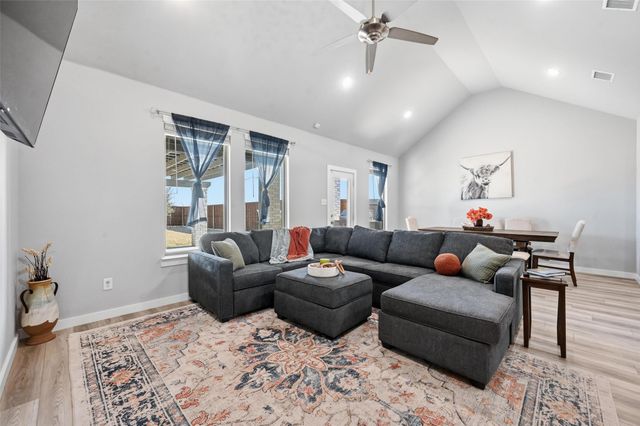 10545 Landry Bluff Lane, Fort Worth, TX 76126