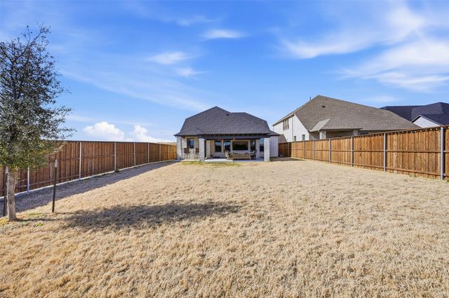 10545 Landry Bluff Lane, Fort Worth, TX 76126