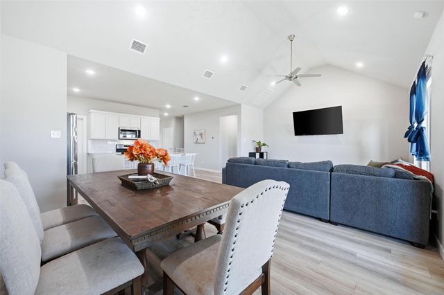 10545 Landry Bluff Lane, Fort Worth, TX 76126