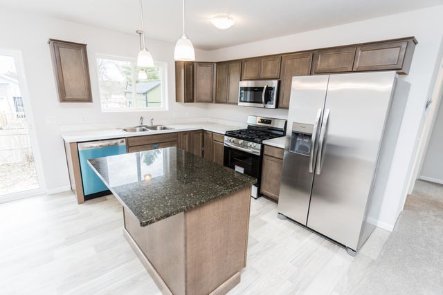 165 Gooding Street, Belding City, MI 48809