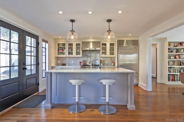 1 W Winding Road, Poughkeepsie, NY 12601