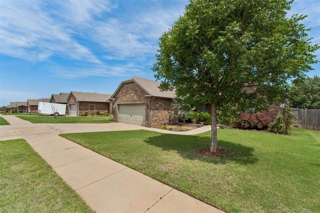 3425 NW 164th Terrace, Edmond, OK 73013