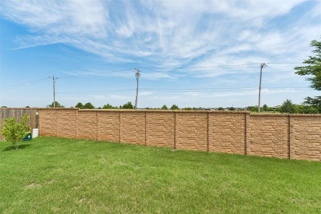 3425 NW 164th Terrace, Edmond, OK 73013