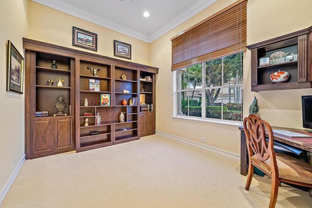 1119 Grand Cay Drive, Palm Beach Gardens, FL 33418