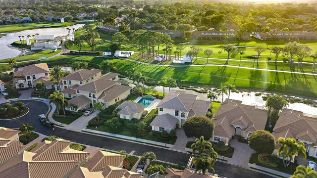 1119 Grand Cay Drive, Palm Beach Gardens, FL 33418