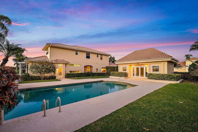 1119 Grand Cay Drive, Palm Beach Gardens, FL 33418