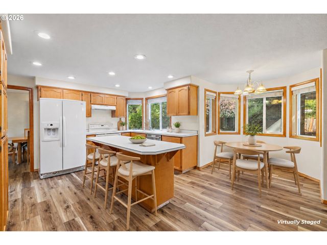 9260 Sw SKOKOMISH Ln, Tualatin, OR 97062