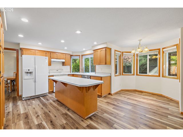 9260 Sw SKOKOMISH Ln, Tualatin, OR 97062
