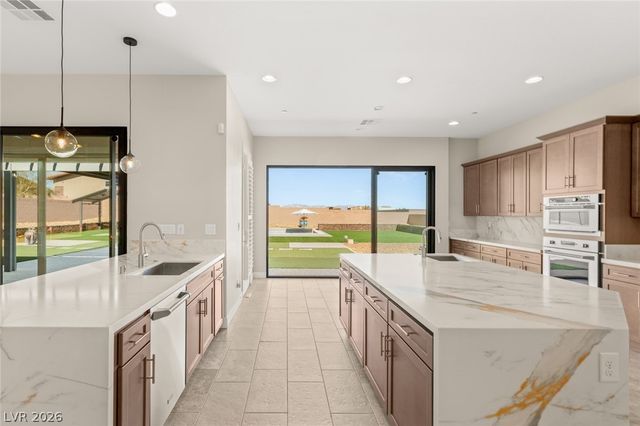 7966 West Ford Avenue, Las Vegas, NV 89113